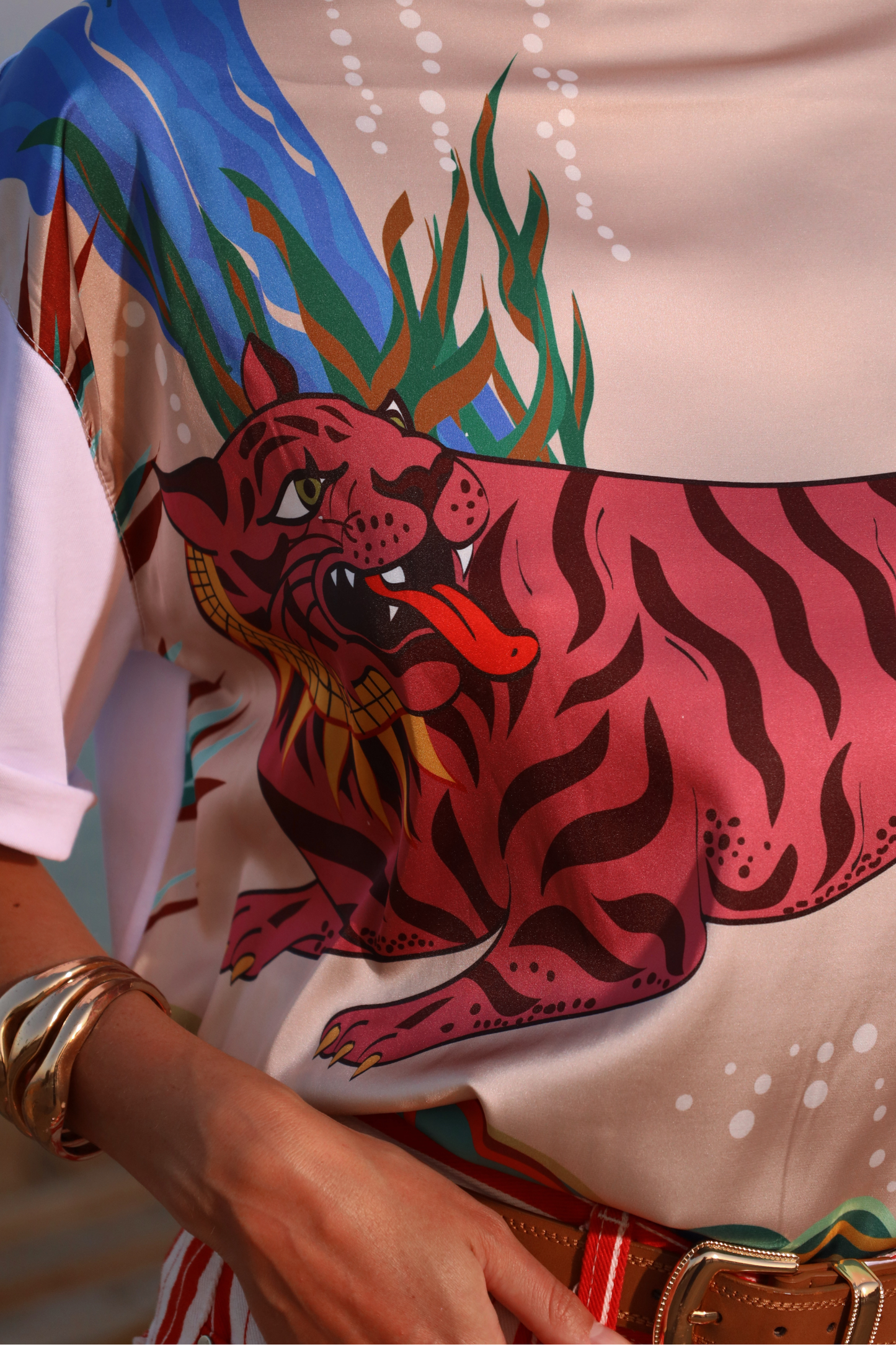 The Sunborn Guardian | T-Shirt